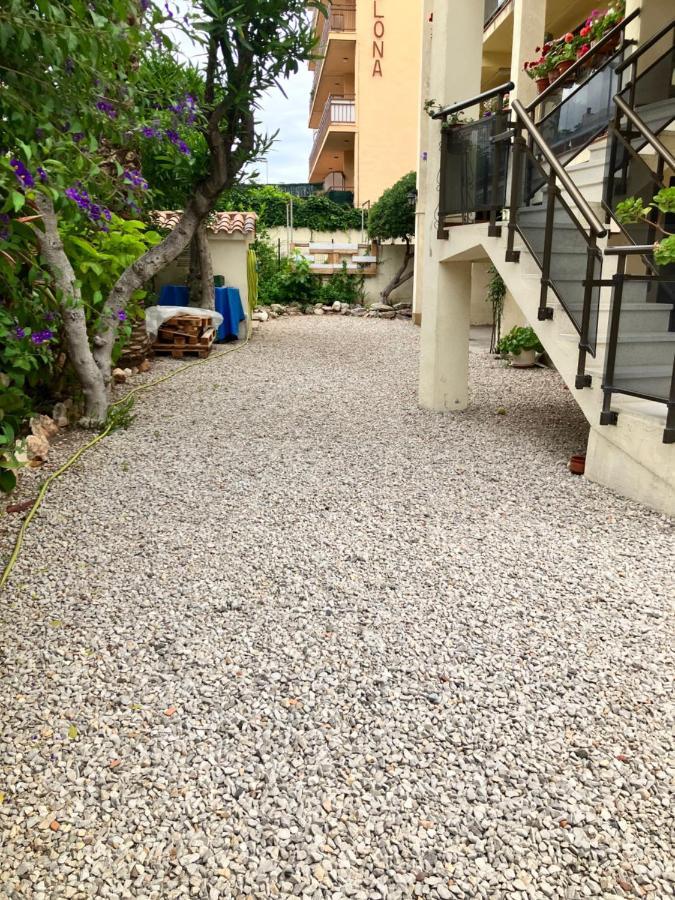 Apartamento En La Playa Con Terraza Lejlighed Coma-ruga Eksteriør billede